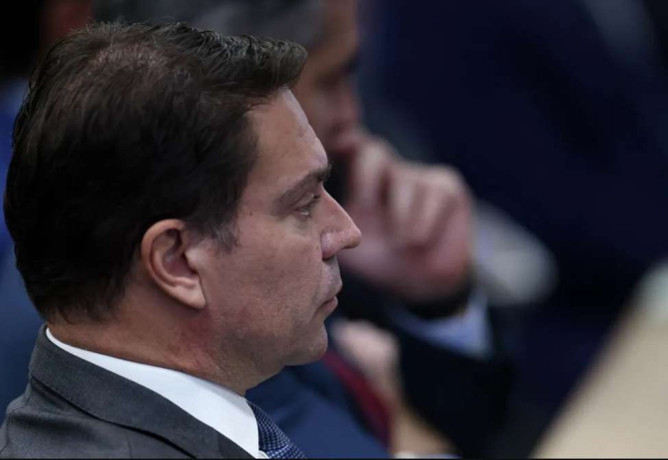 PSOL ‘surta’, pede a prisão de Ramagem, mas esquece de “pequeno” detalhe