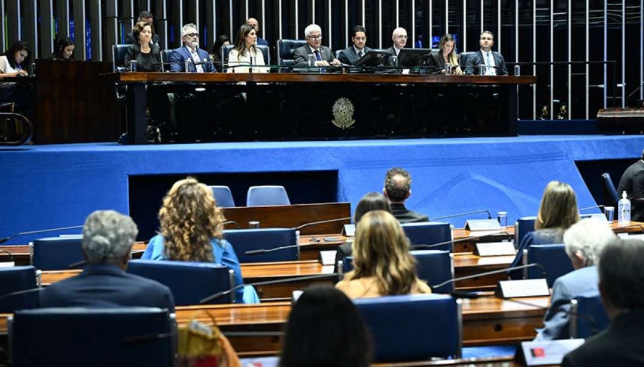 Senadores agem rápido e preparam “queda” da indicação de Lula ao STF