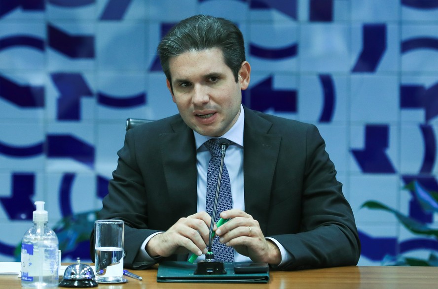 Hugo Motta rompe com o PT e crise sem precedentes acontece no governo Lula