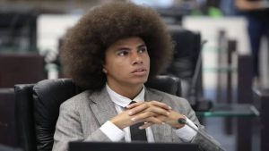 Deputado do PT choca a nação, assume uso de DROGAS e anuncia projeto bizarro para plantar maconha com bandidos!