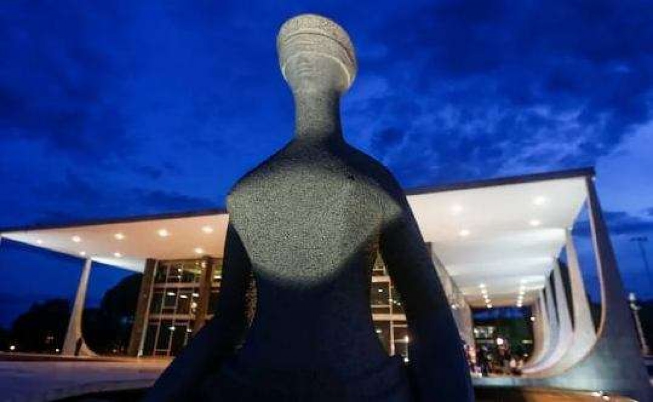 O tabuleiro: Gilmar trava o jogo