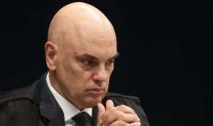 MINISTROS DO STF SE UNEM CONTRA MORAES