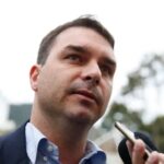 Inesperadamente, antigo inimigo se une a Flávio contra Lula