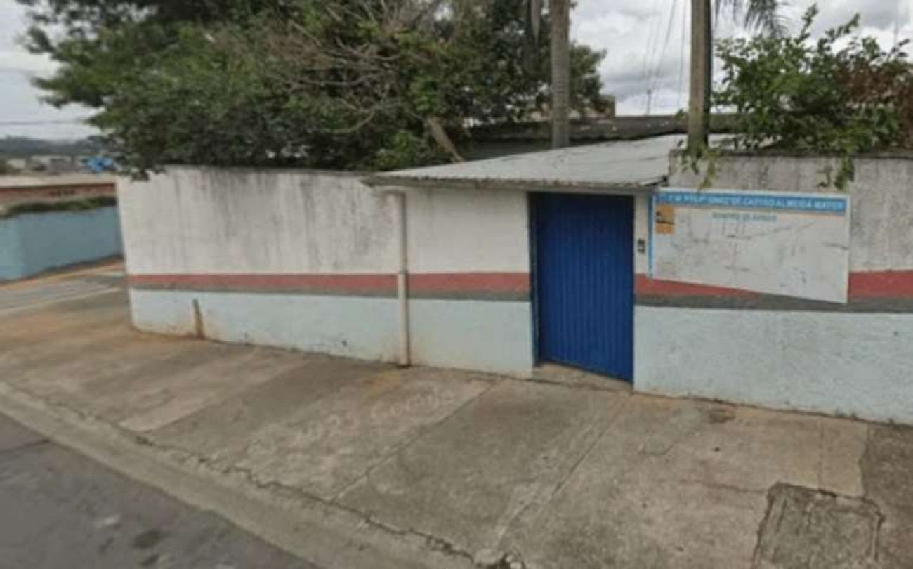 Criminoso invade escola com facão, ataca professora e Polícia age rápido