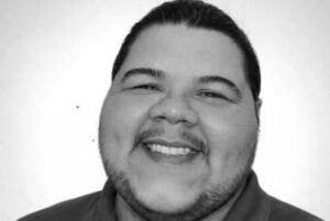 Em evento de formatura universitária, professor de 30 anos passa mal e morre