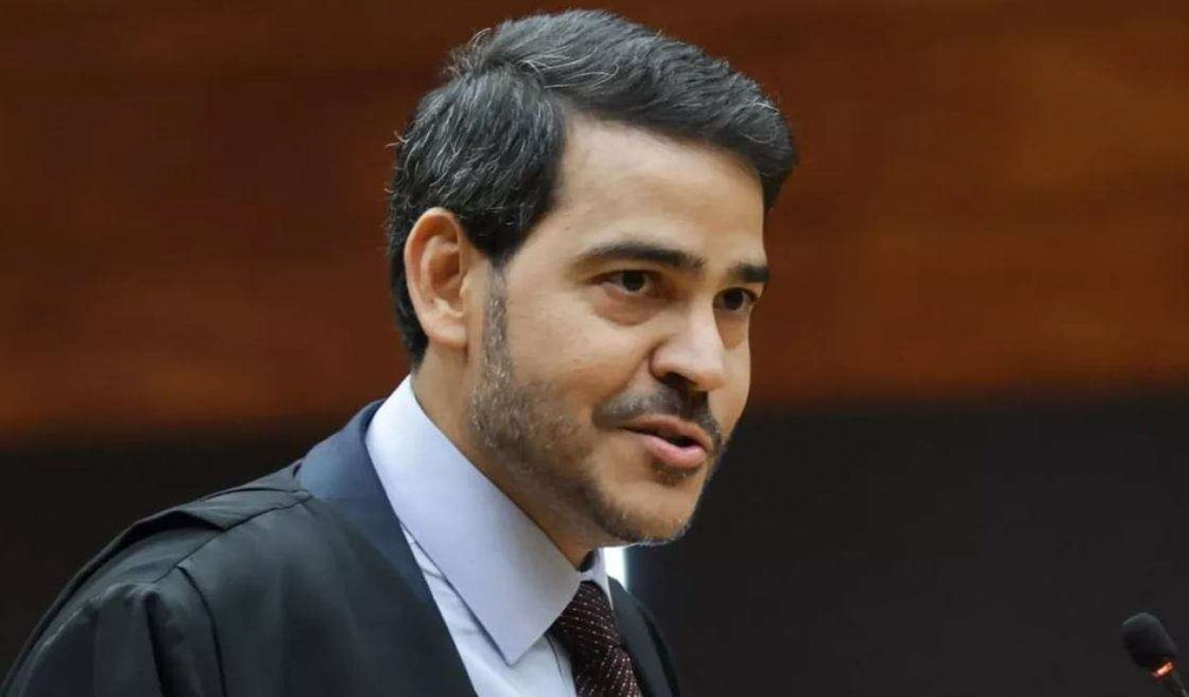 Governo compra a vaga de Messias no STF