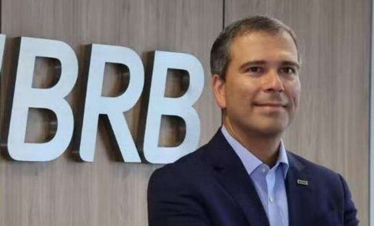 Ex-presidente do BRB preso hoje é aquele do encontro com Moraes na mansão de Vorcaro