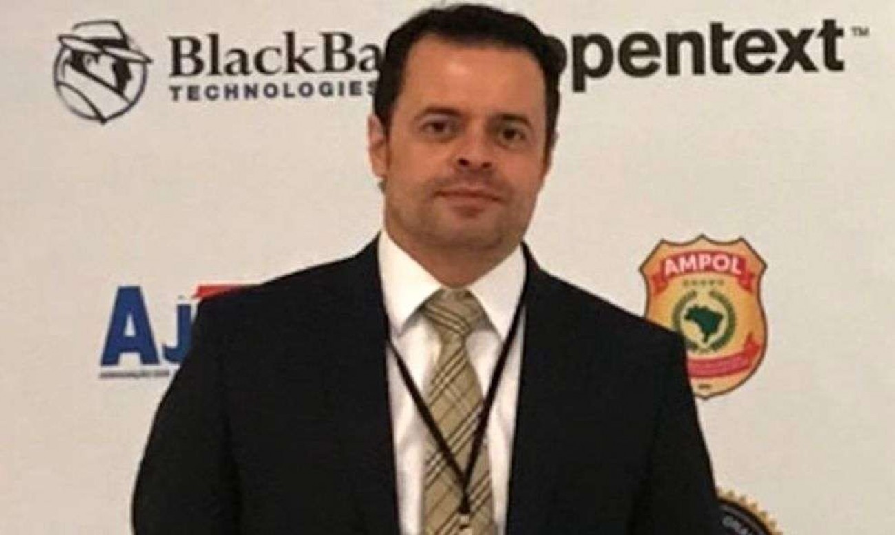 Situação de delegado expulso dos EUA pode piorar drasticamente