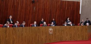 Documento oficial do TSE coloca ordem na corrida ao Senado no Paraná e corrige distorção entre conservadores