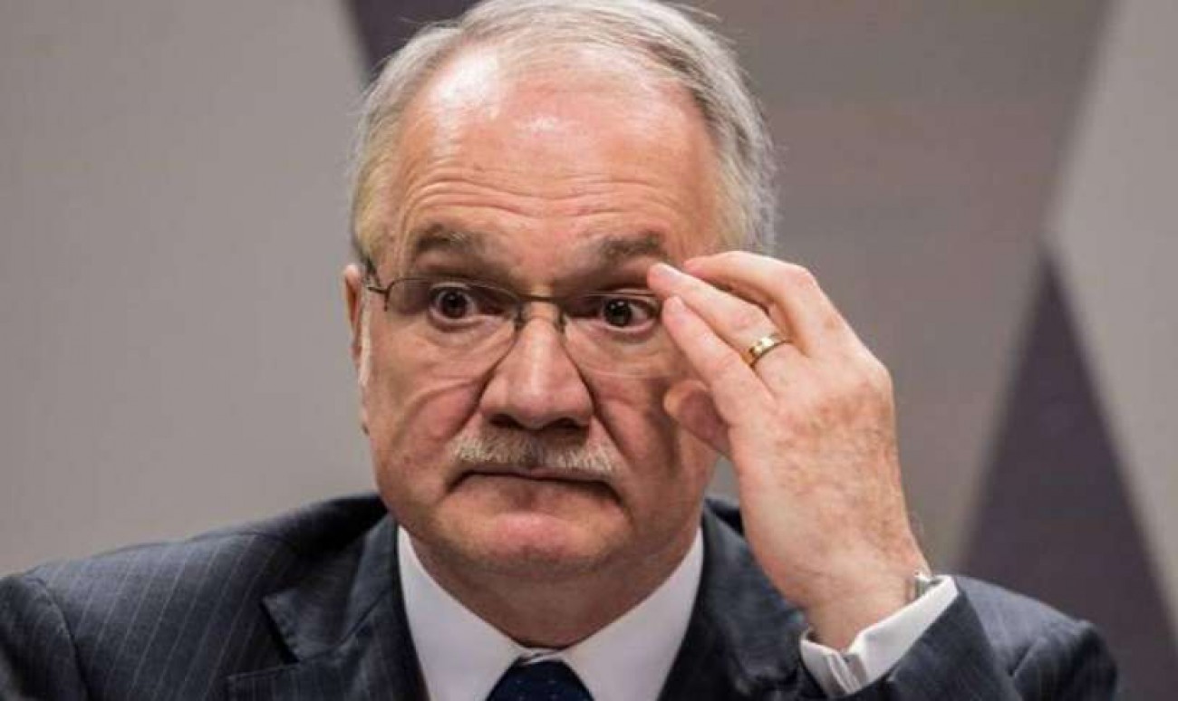 Fachin derruba liminar que impedia o governo do DF de socorrer o BRB