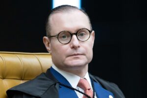 Estranhamente, contra a PF e a PGR, Zanin manda soltar lobista, pivô do escândalo de venda de sentenças no STJ