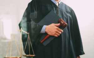 Entre a toga e a realidade: Quando o discurso se distancia do país