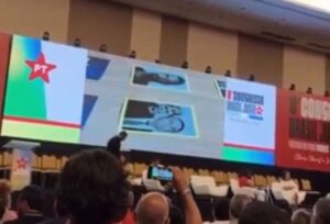 PT deixa escapar o mais novo ataque covarde contra Flávio Bolsonaro