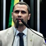 Cleitinho se isola na liderança e deve vencer no 1º turno em MG