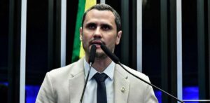 Cleitinho se isola na liderança e deve vencer no 1º turno em MG