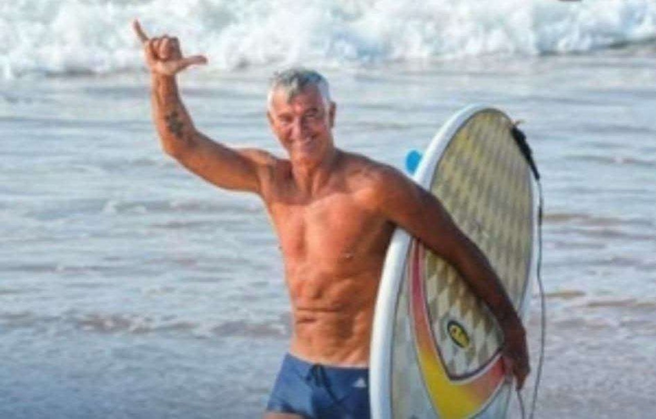 Surfista experiente morre após mal súbito no mar de Salvador