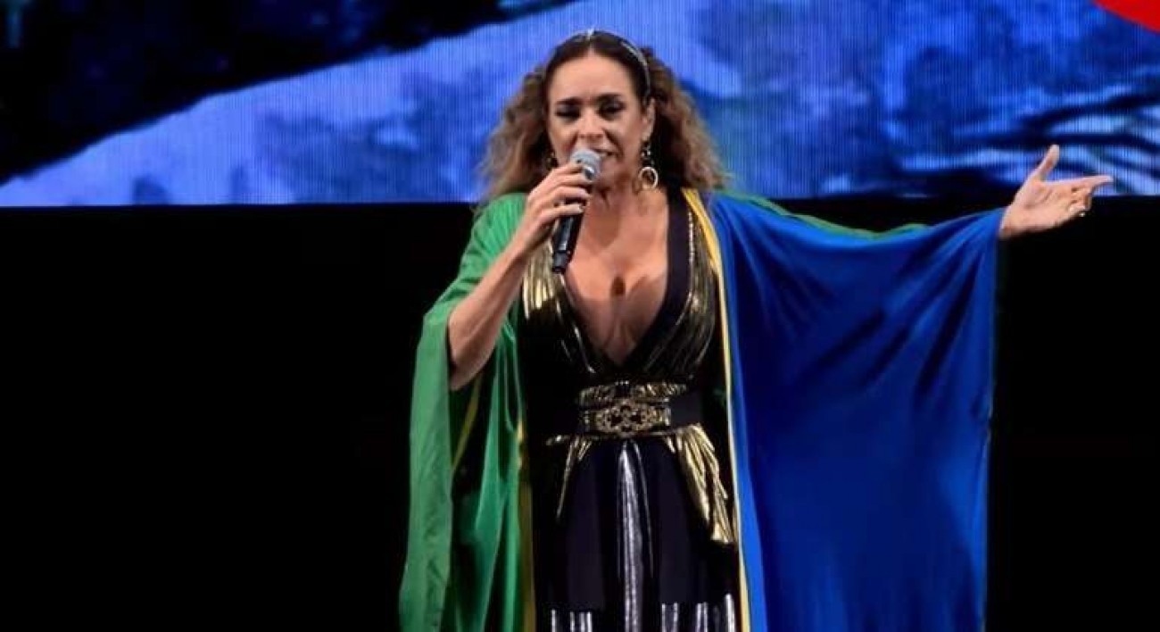Daniela Mercury faz acusação sem prova contra cantor em evento e o clima esquenta ao vivo (veja o vídeo)