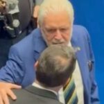 Surge a leitura labial da conversa entre Jaques Wagner e Flávio Bolsonaro (veja o vídeo)