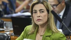 Incorrigível, Soraya agora fala em golpe parlamentar e uma suposta reunião com Bolsonaro (veja o vídeo)