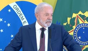 Acaba o amor entre Lula e GloboNews…