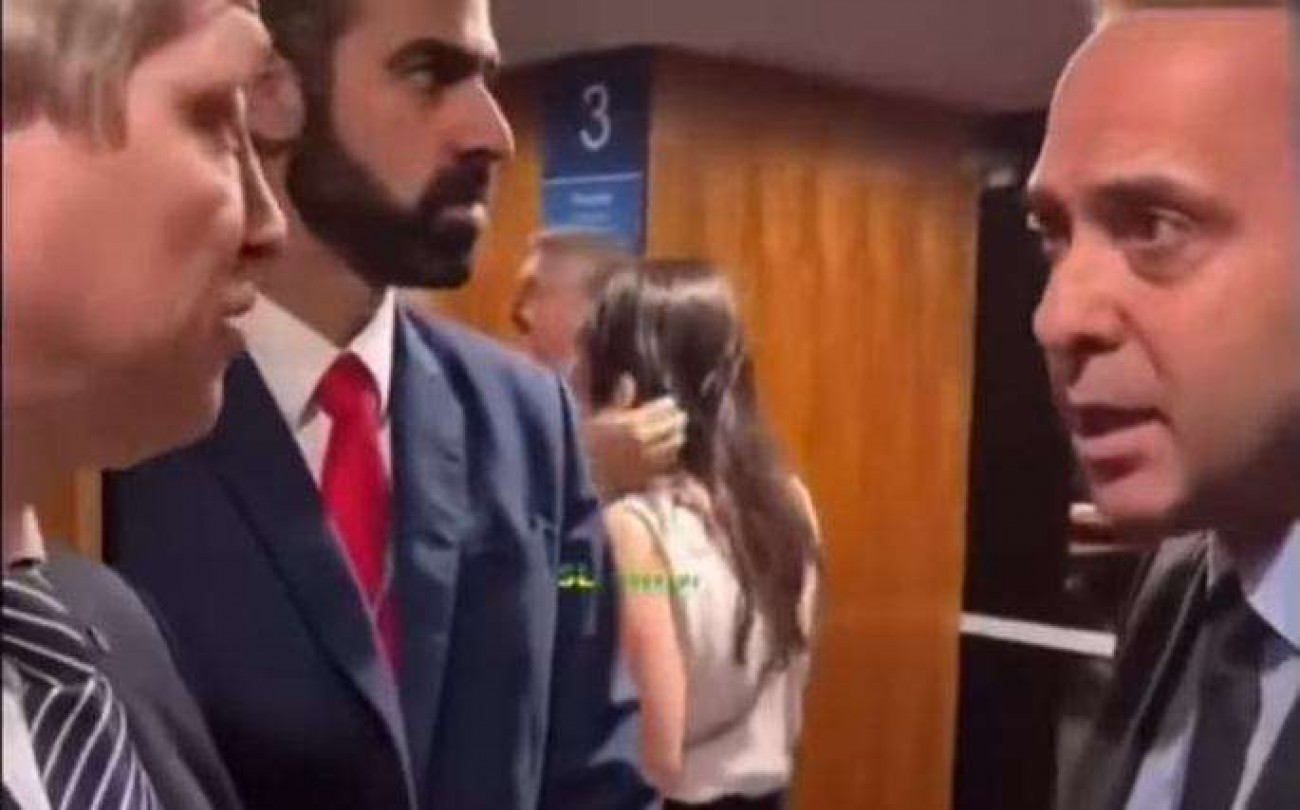 O detalhe que muita gente não percebeu no confronto direto entre o deputado e o general frouxo (veja o vídeo)