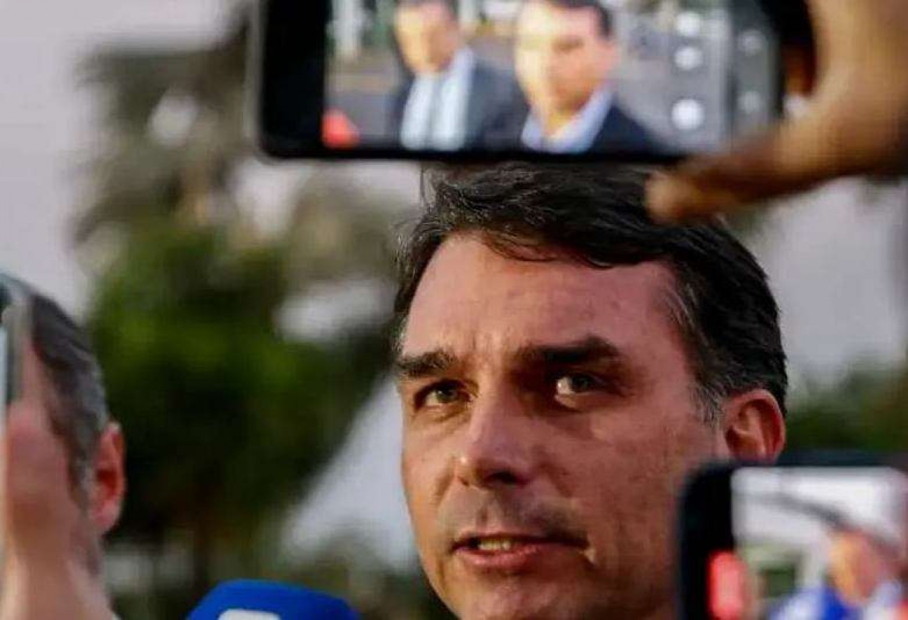 Flávio, o mestre em farmar aura no novo poder das redes