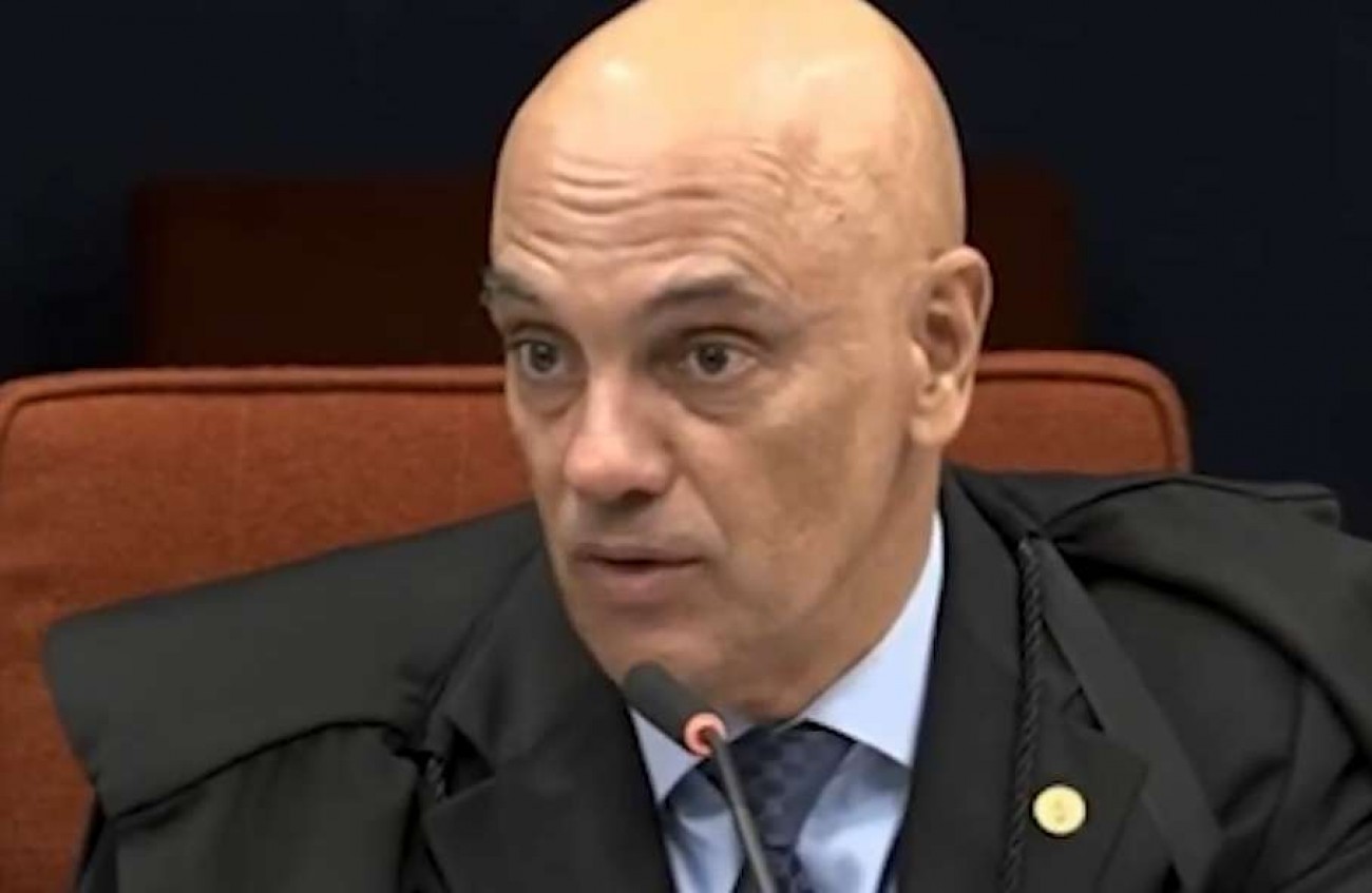 Moraes diz sim a pedido de Bolsonaro