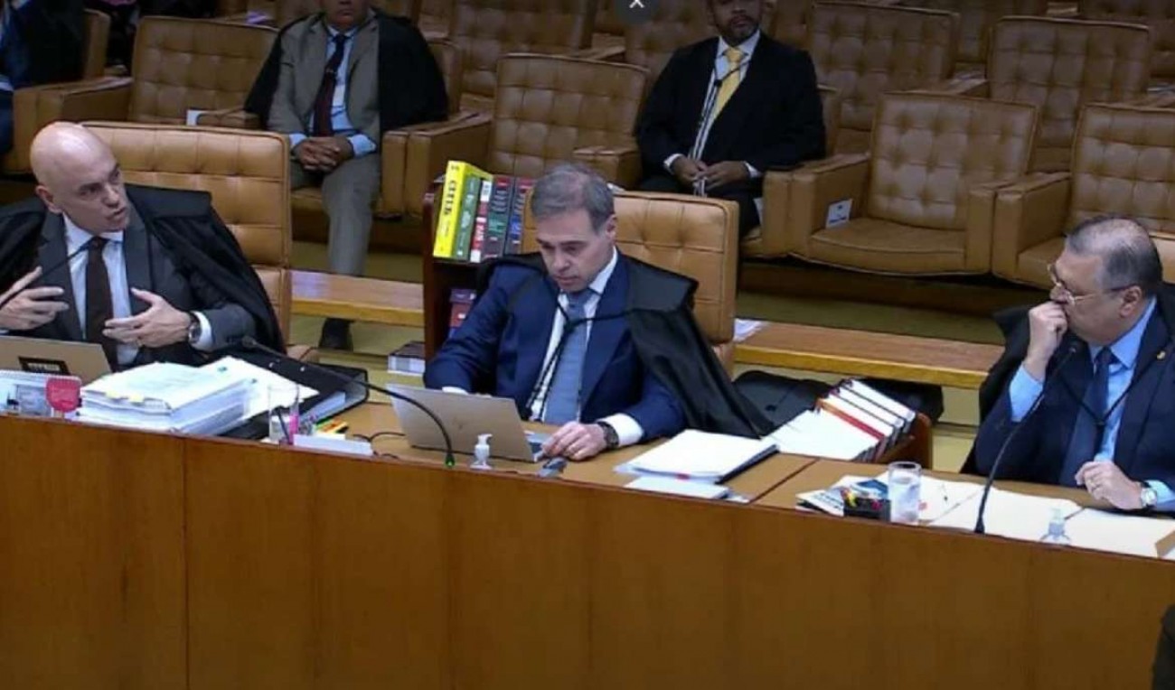 Novo documento praticamente sela destino de Moraes e impeachment pode ser decretado