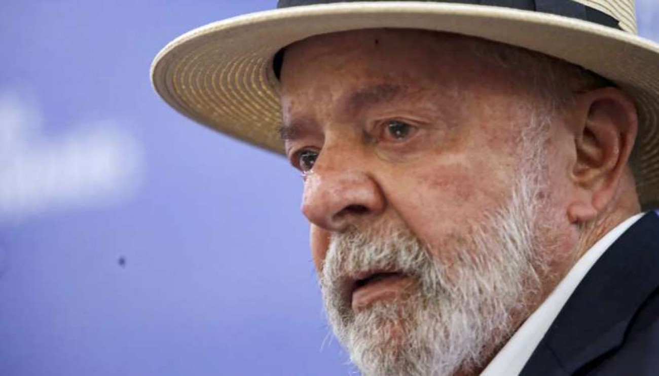 Depois de gastar milhões com hotéis de luxo, Lula agora candidato e sem Janja economiza em hospedagem