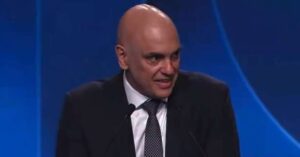 URGENTE: Moraes suspende Lei da Dosimetria, atropela Congresso e analista dispara: Agora é hora do impeachment (veja o vídeo)