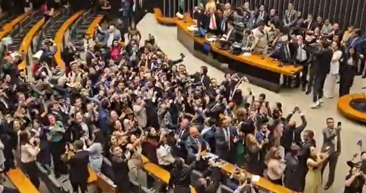 Grande revolta começa e oposição articula contra-ataque pesado contra Moraes (veja o vídeo)