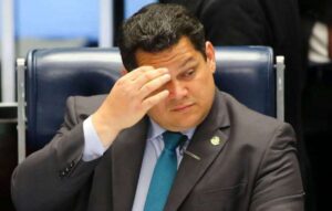 Primeiramente, Davi Alcolumbre, paute o impeachment do Moraes!