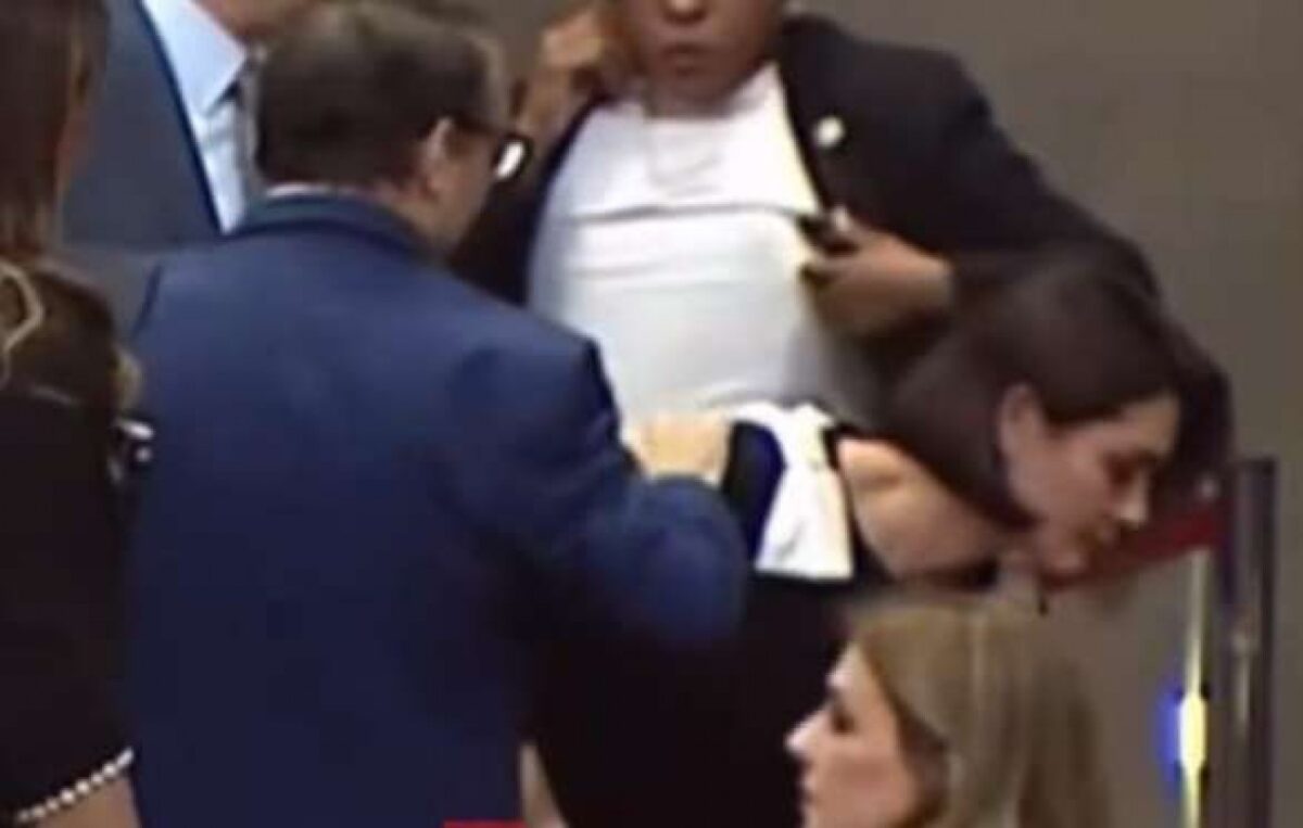 Michelle e Vivi Barci ficam cara a cara no TSE e algo surpreendente acontece (veja o vídeo)