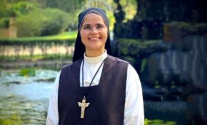 Freira brasileira salva outras freiras em mar na Itália, mas acaba se afogando na sequência