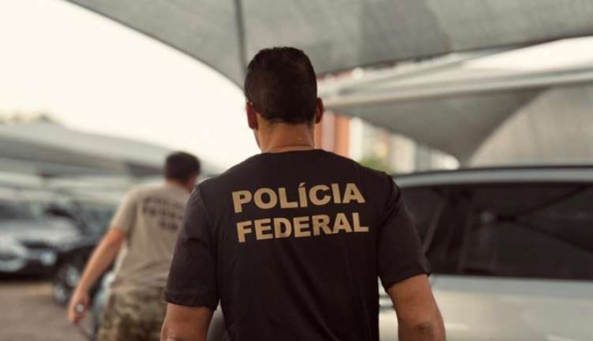URGENTE: PF na casa de governador