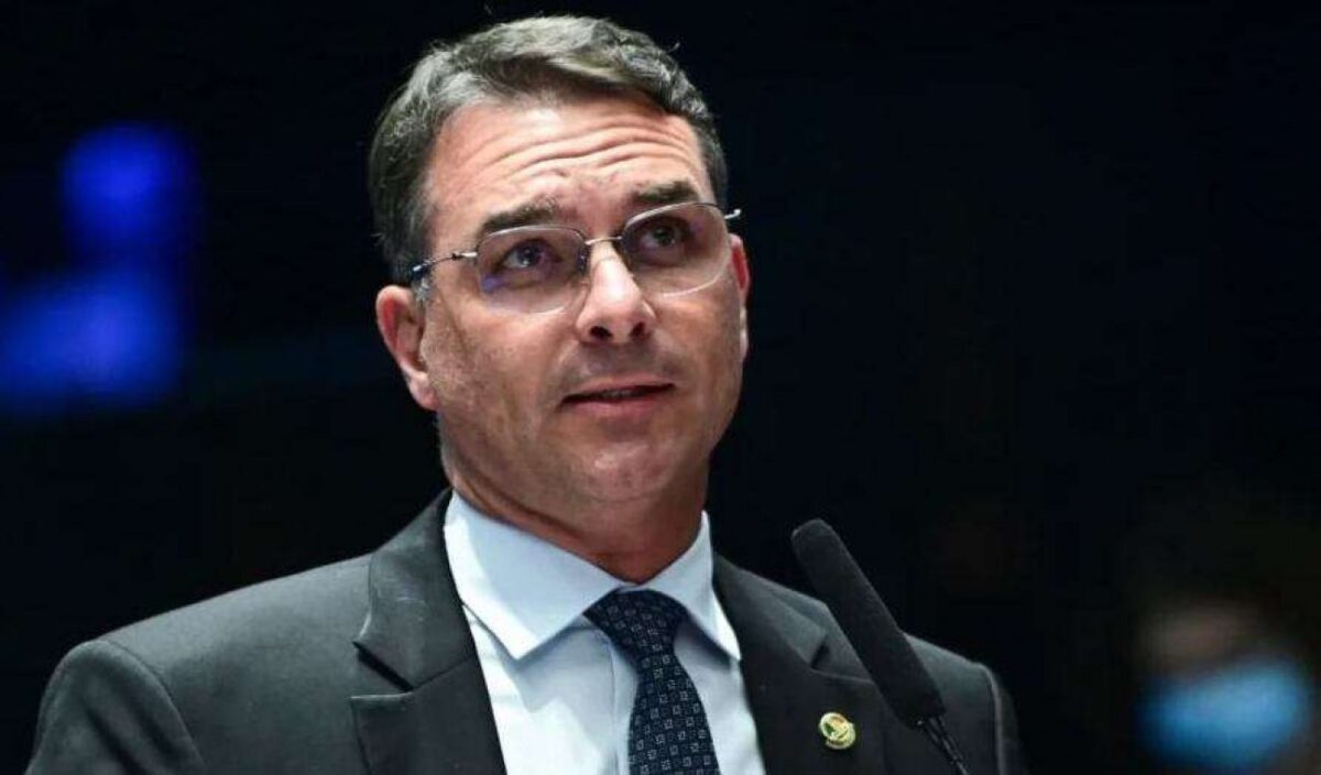 7 pontos essenciais que a campanha de Flávio precisa adotar