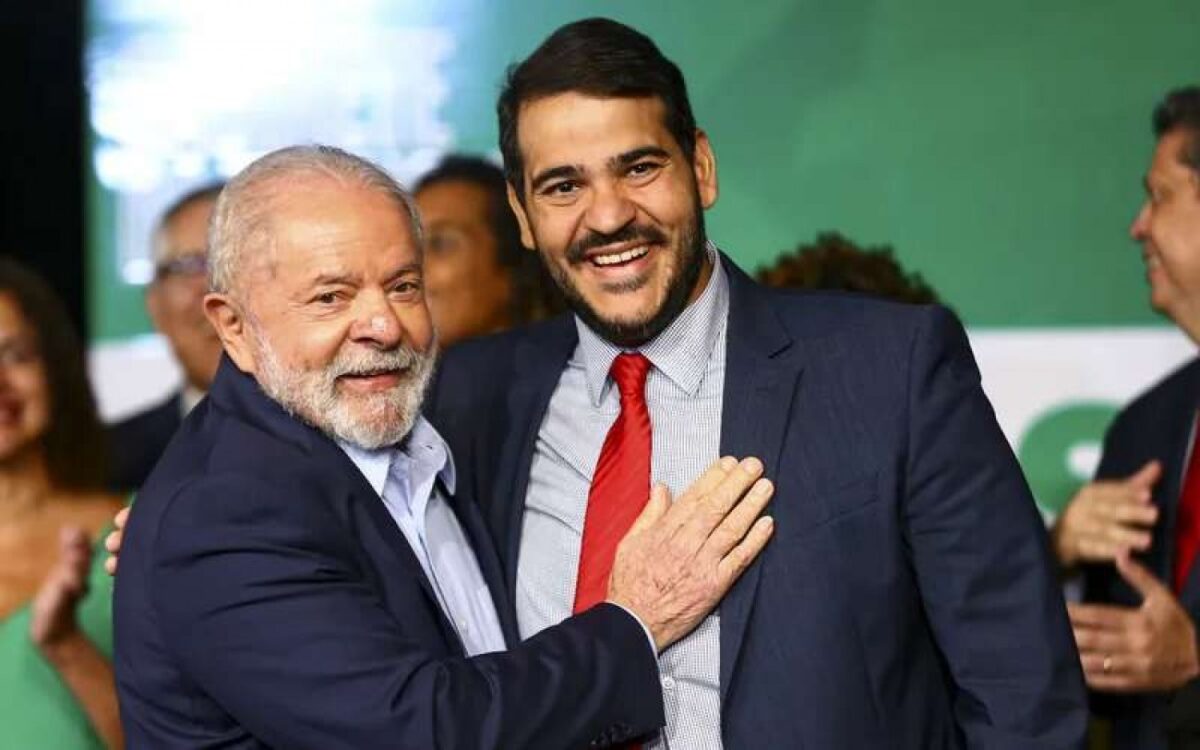 Regimento barra plano absurdo de Lula