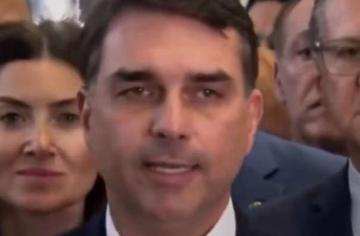 Flávio finalmente revela o motivo da visita a Vorcaro após a 1ª prisão