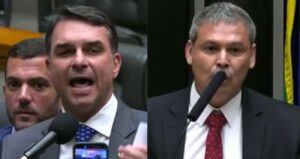 Cara a cara, Lindbergh tenta atingir Flávio e acaba desmoralizado na frente de todos (veja o vídeo)