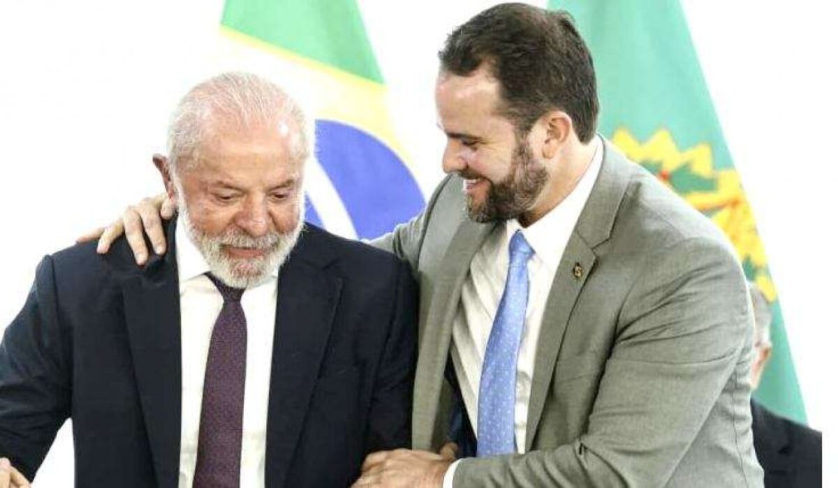 O país desgovernado já cogita a volta da taxa das blusinhas