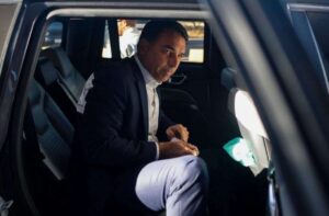 Para desespero petista Flávio desembarca nos EUA