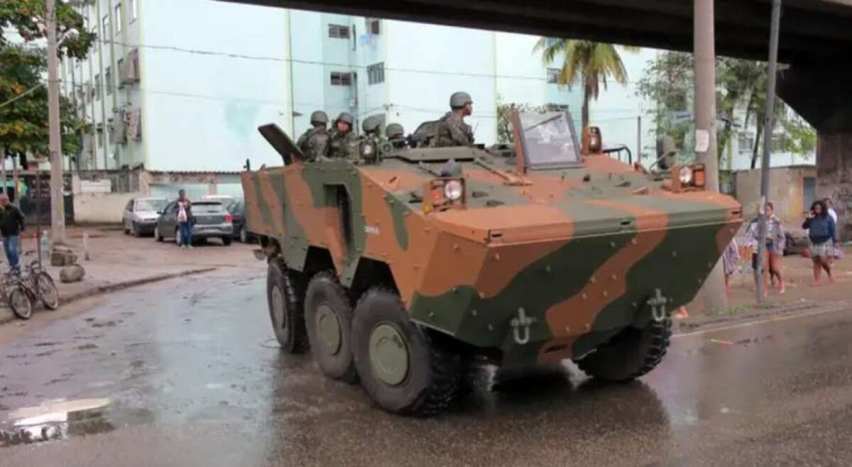É impossível combater o crime organizado no Brasil sem o uso das Forças Armadas, afirma analista político (veja o vídeo)