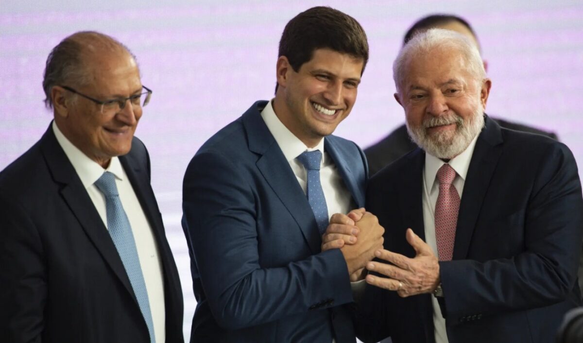 João Campos derrete em Pernambuco e caminha para a derrota