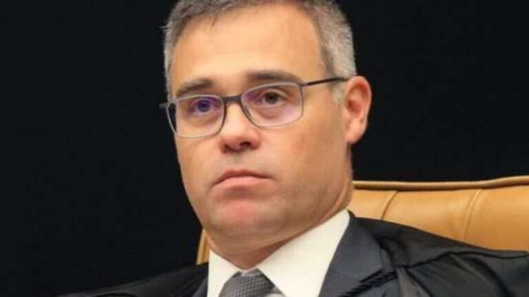 Mendonça avança sobre escândalos, aumenta pressão em Brasília, mas uma pergunta permanece sem resposta
