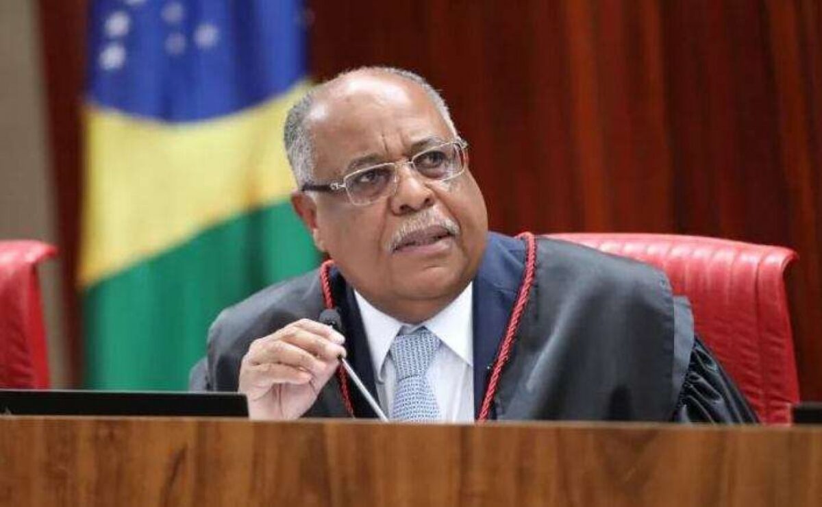 Senado peca e aprova ministro missão dada missão cumprida para poderoso cargo