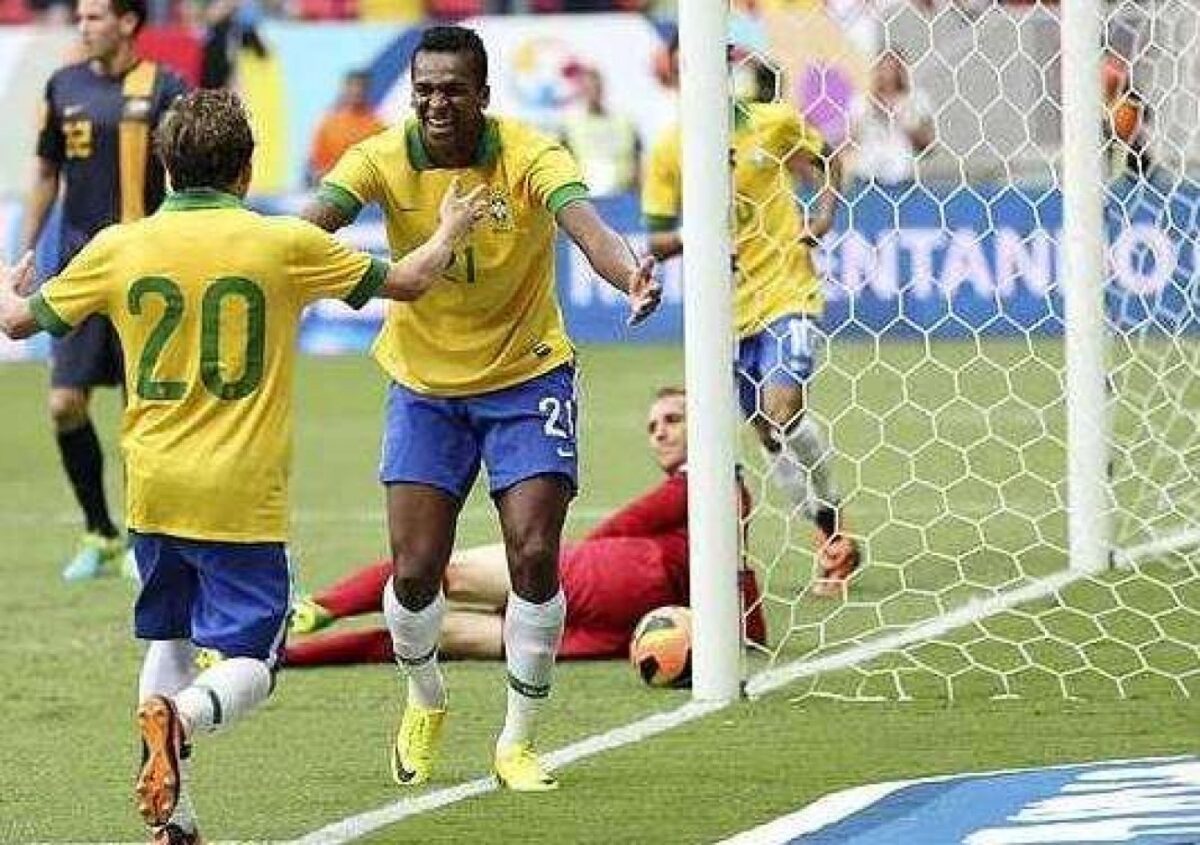 Ex-jogador da Seleção Brasileira é preso em boate de BH