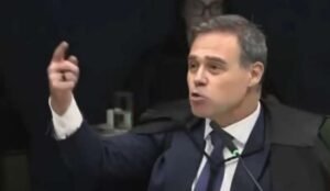 André Mendonça esfrega a verdade na cara de Gilmar (veja o vídeo)
