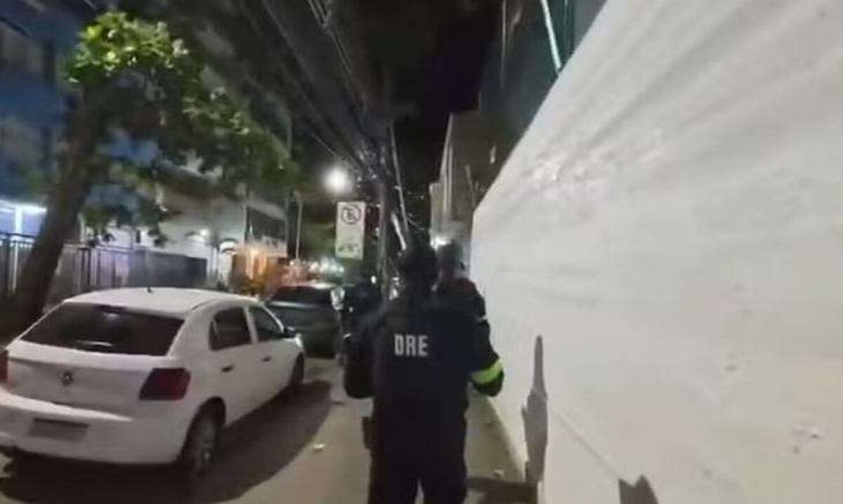 Em meio a intenso tiroteio, polícia realiza no RJ nova operação contra o tráfico