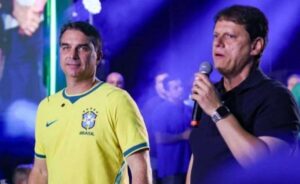 Pesquisas animam campanha de Flávio