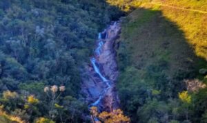 Professor de universidade federal é encontrado morto em cachoeira